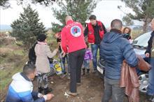 Προσφορά βοήθειας από την Ελληνική Ομάδα Διάσωσης σε πρόσφυγες στα σύνορα Ελλάδας – ΠΓΔΜ