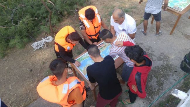  First Aid and self-protection training activities for refugees from the Hellenic Rescue Team