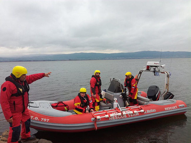 Επιχείρηση έρευνας και διάσωσης στη λίμνη Βόλβη